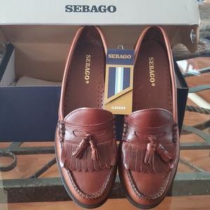 Sebago leather loafer 9.5 w box